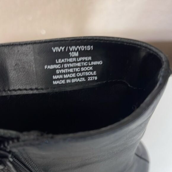 Steve Madden Vivy Black Leather Bootie size 10 - Picture 6 of 8